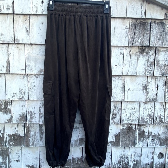 Zara Velvet Cargo Winter Green/Olive Joggers - Picture 5 of 7